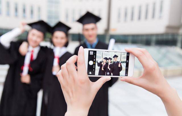 成人学士学位申请条件 安徽成人学士学位考试考什么